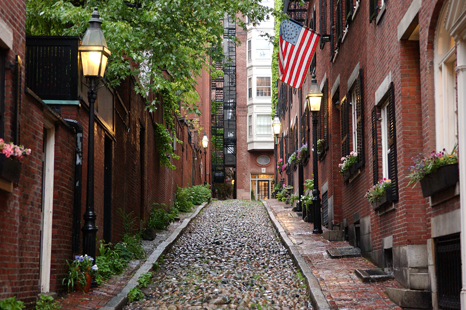 ボストン - cover image